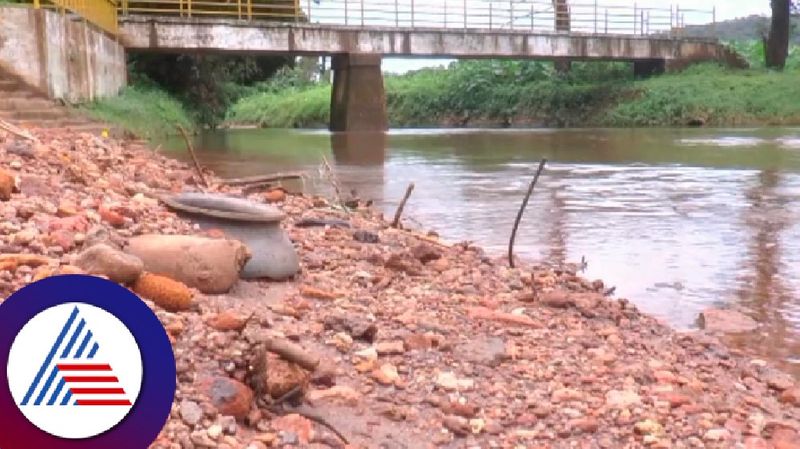 Lack of rain triveni sangama of Kodagu bhagamandala is empty rav