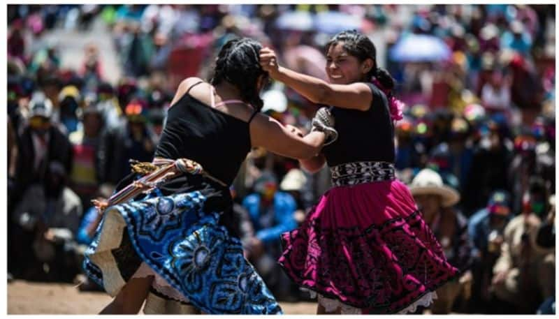 Peruvian custom of fighting to settle disputes bkg