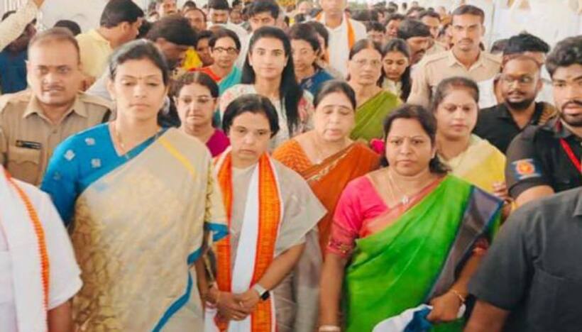 అన్నవరం ఆలయంలో ప్రత్యేక పూజలు..  నేడు చంద్రబాబును ములాఖత్‌లో కలవనున్న భువనేశ్వరి, బ్రాహ్మణి