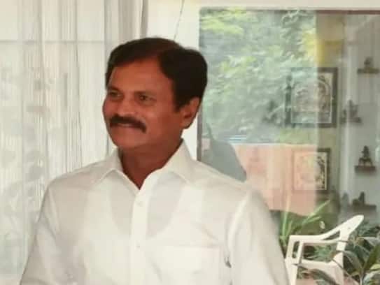 Kumbam anil kumar reJoined congress with in two months he left the party ksm
