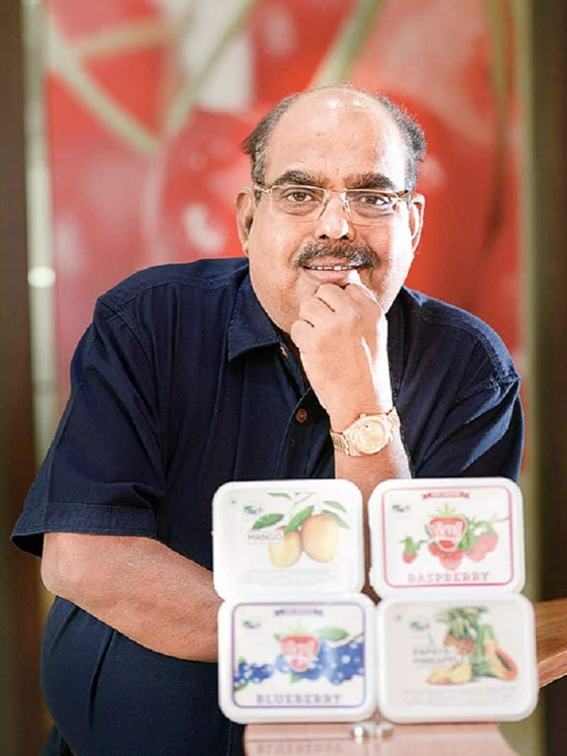 Success Story of Raghunandan Kamat founder of Naturals Ice Cream Mumbai zrua