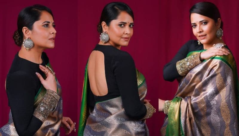 Anasuya Bharadwaj attracts with her beautiful in traditional look NSK