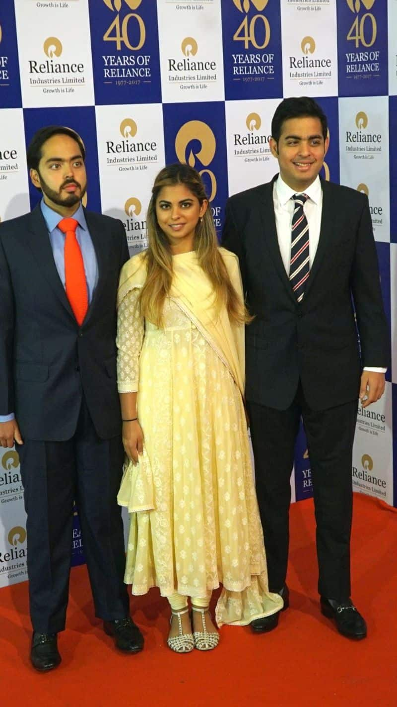 mukesh ambani children akash, isha and anant ambani will not take salary from reliance industries kxa 