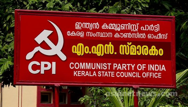 Mass resignation in Kuttanad CPI  Twenty people including branch secretaries joined CPM