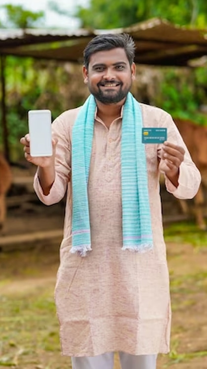 <p>కేంద్ర వ్యవసాయ శాఖ మంత్రి పీఎం కిసాన్ 19వ విడత గురించి సమాచారం ఇచ్చారు. బీహార్‌లో వ్యవసాయం, రైతులకు మంచి పనులు జరుగుతున్నాయని చెప్పారు.</p>
