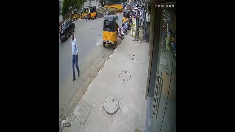 pedestrian killed road accident in chennai video goes viral vel