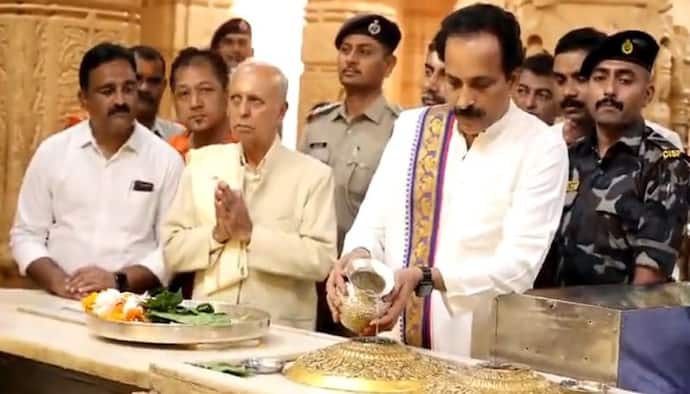 'Beginning of ISRO': Chairman Somanath seeks blessings at Somnath temple; envisions more milestones (WATCH)