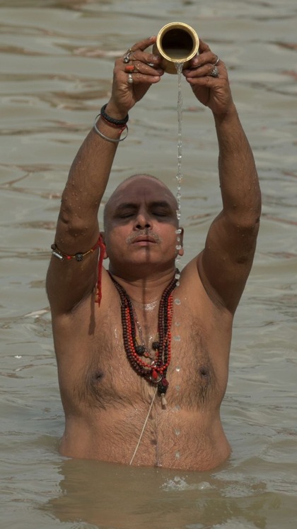 <p>पितृपक्ष में विवाह, गृह प्रवेश, दुकान का शुभारंभ जैसे मांगलिक कार्य भी नहीं करने चाहिए।</p>
