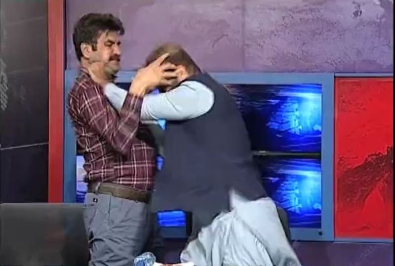 Pakistan political leaders slaps each other on TV debate video gone viral akb