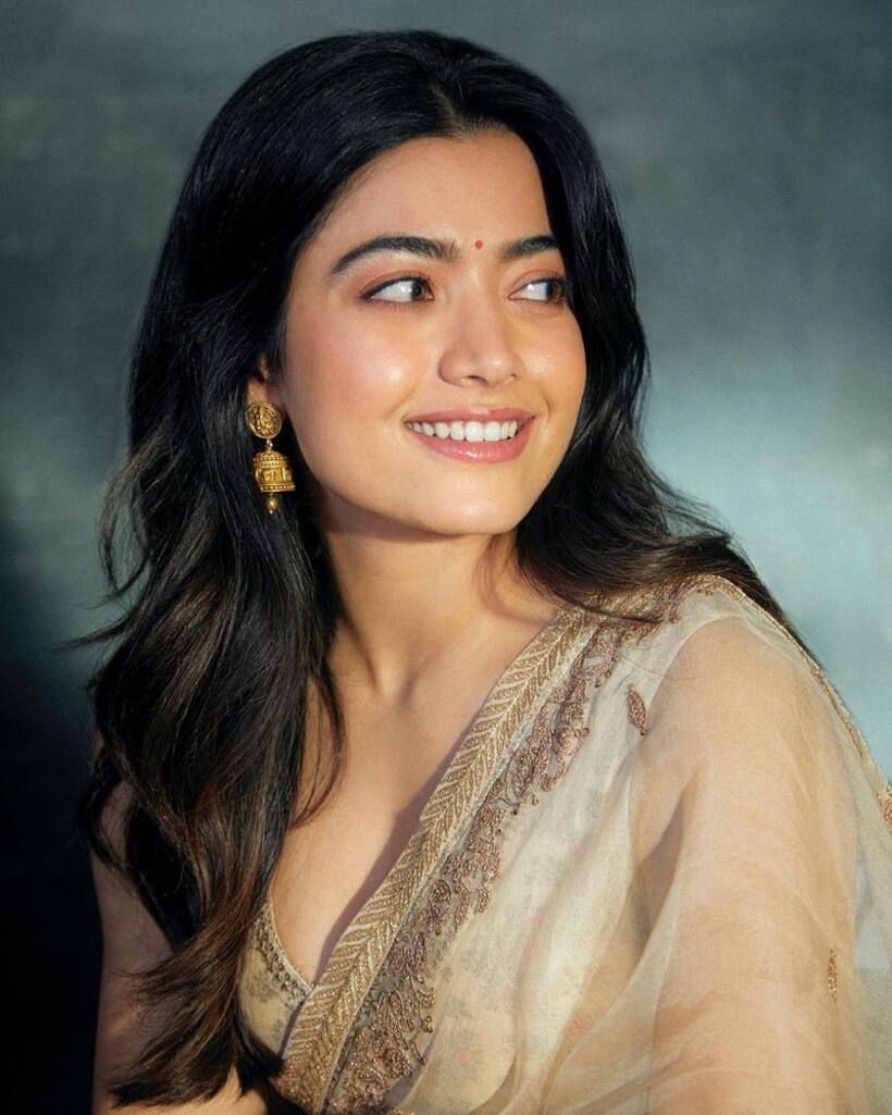 రష్మికతో 'ఫస్ట్ నైట్'   చాలా వైలెంట్ గా ఉంటుందిట