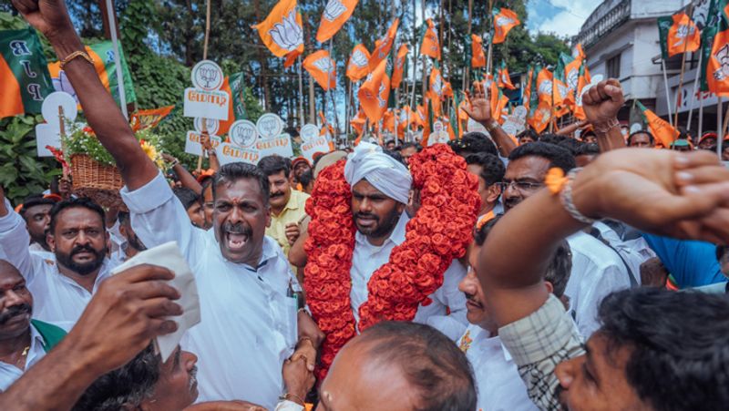 will plant 10 thousand party flags upcoming 100 days in whole tamil nadu says bjp state president annamalai vel