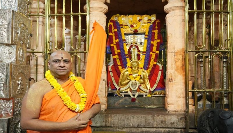 Subudhendra Tirtharu Talks Over Sanatana Dharma grg