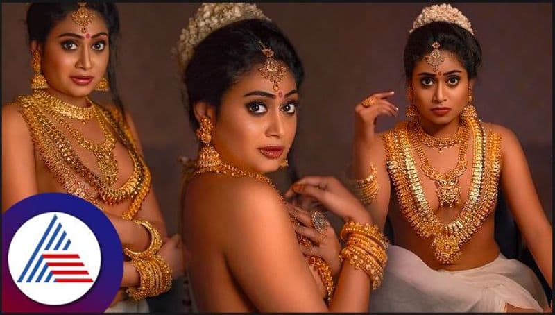 Malayalam actress model Janaki Sudheer bold photoshoot with jewellary vcs 