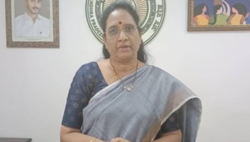 రోజాపై అనుచిత వ్యాఖ్యలు.. టీడీపీ నేత బండారును అరెస్ట్ చేయాలని డీజీపీకి వాసిరెడ్డి పద్మ లేఖ.. 