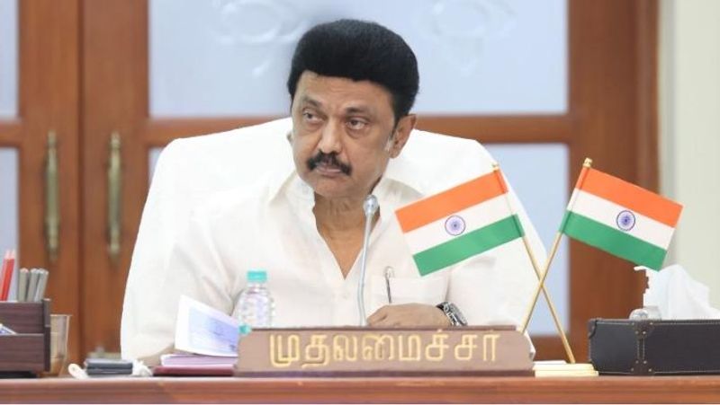 Chief Minister Stalin has released helpline numbers to get details of tamils involved in the Kuwait fire accident KAK