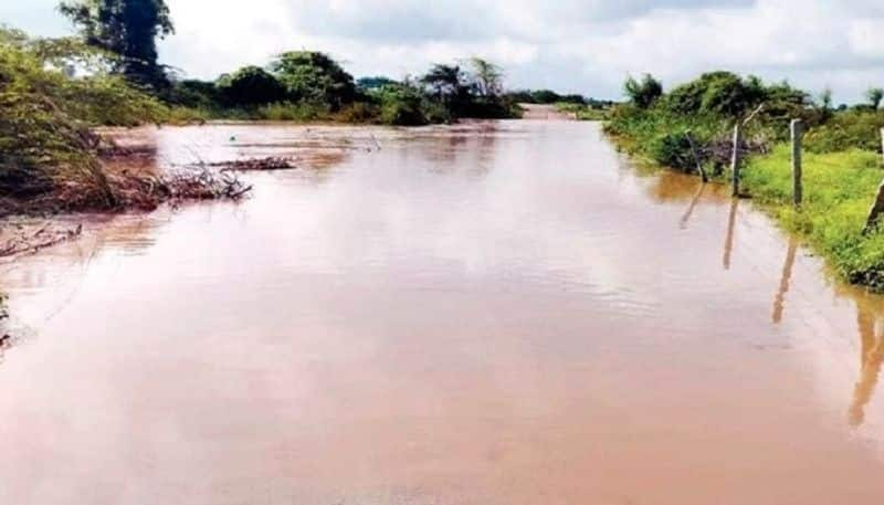 Students who Deprived of Examination due to Flood at Lingsugur in Raichur grg