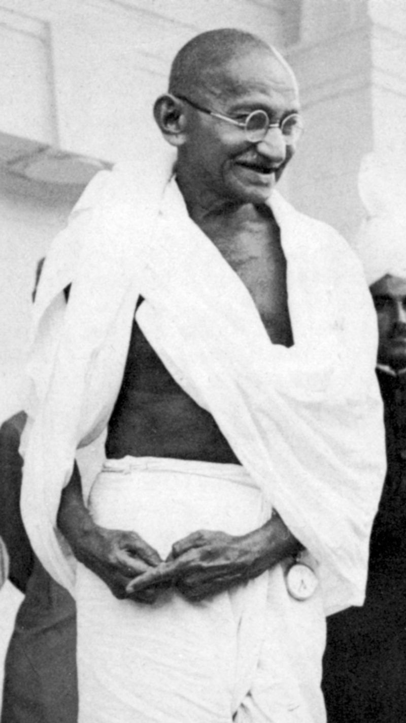 व्यक्ति विचारों के अलावा कुछ नहीं है, वह जो सोचता है वही बन जाता है।
