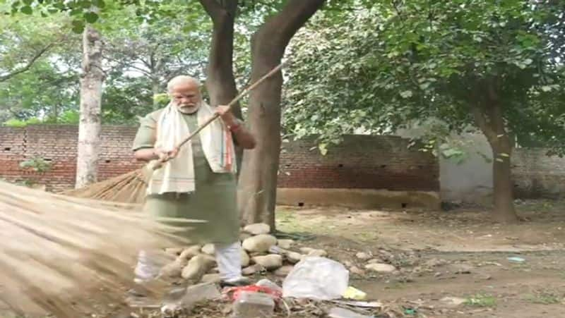 PM modi participated in Swachhta Hai Sewa campaign with Wrestler Ankit Baiyanpuriya smp