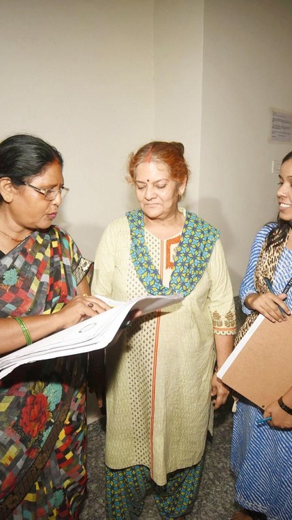 <p>बिहार में हिंदुओं की आबादी 81.9986%,मुस्लिमों 17.7088% और ईसाई 0.0576 प्रतिशत हैं। </p>
