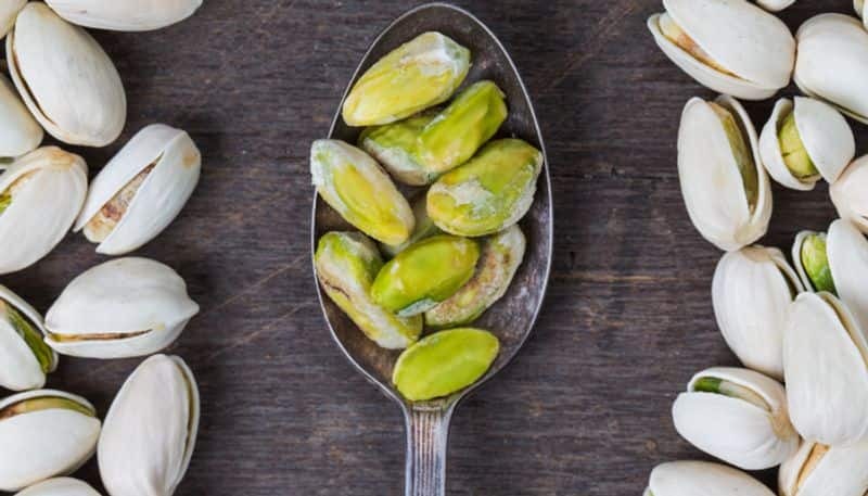 health benefits of pistachio and side effects of overeating it ram