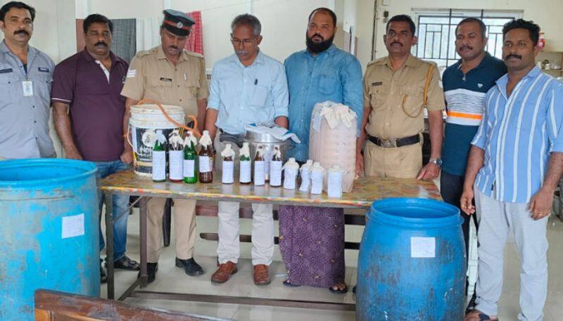 Excise arrested a young man who was distilling liters of liquor in his kitchen and selling it