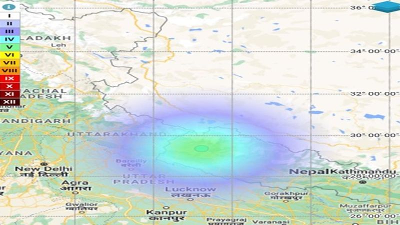 Earth quake Tremors felt in Delhi NCR smp