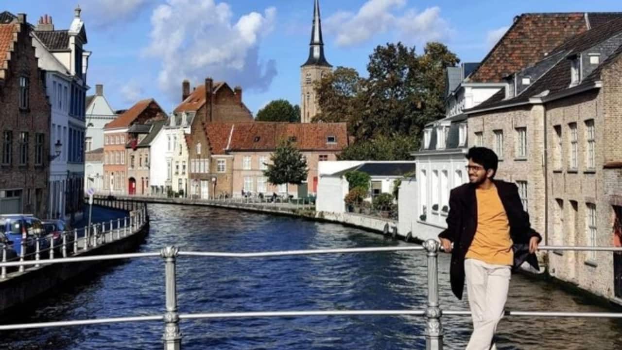 Microsoft की लाखों की नौकरी छोड़ देश सेवा करने IAS बन गए उत्तराखंड़ के माधव भारद्वाज