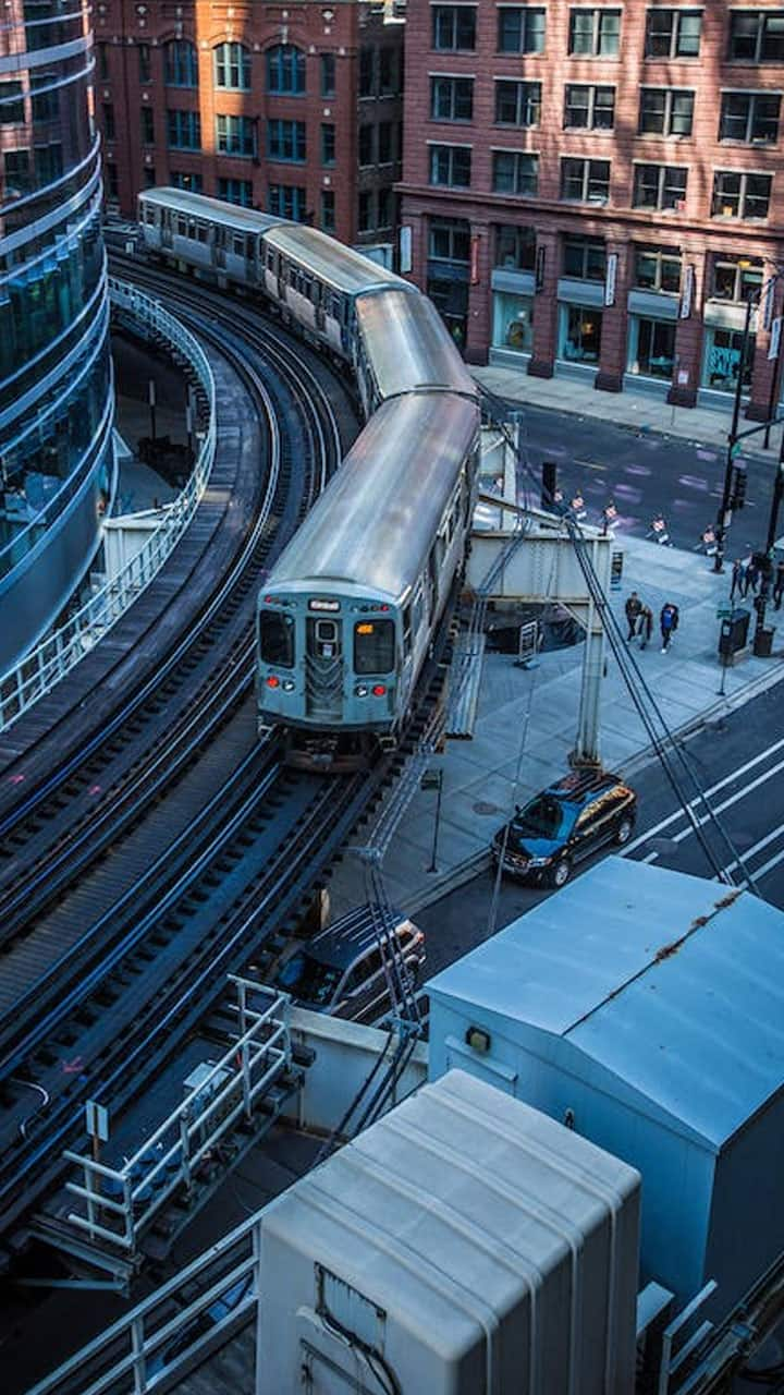 Bus and train fare hikes that make Singaporeans mad! Effective from this December dee