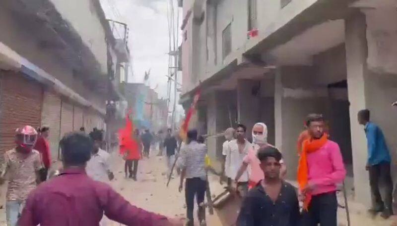 Communal tension erupts in Nepal's Banke district over 'sar tan se juda' slogans; curfew imposed (WATCH) snt