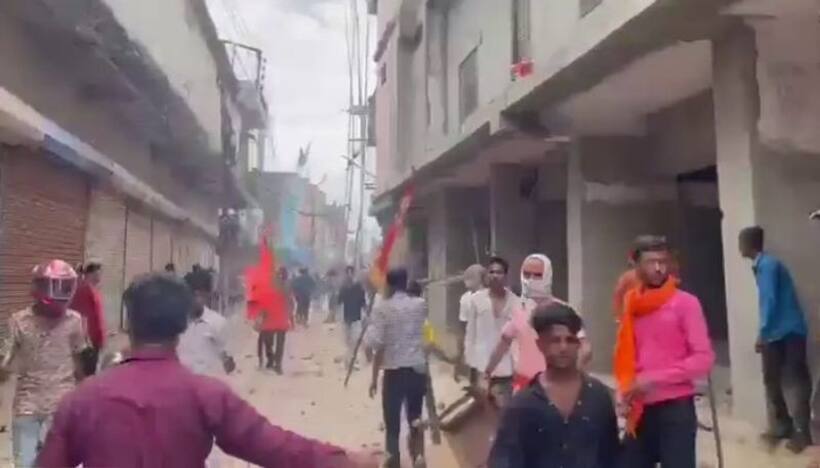 Communal tension erupts in Nepal's Banke district over 'sar tan se juda' slogans; curfew imposed (WATCH)