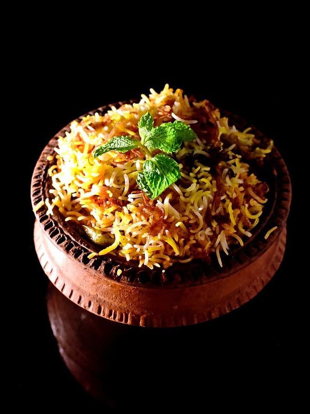 This City Ordered Over A Million Plates Of Biryani During Ramadan 2024, Swiggy Report Reveals Rya