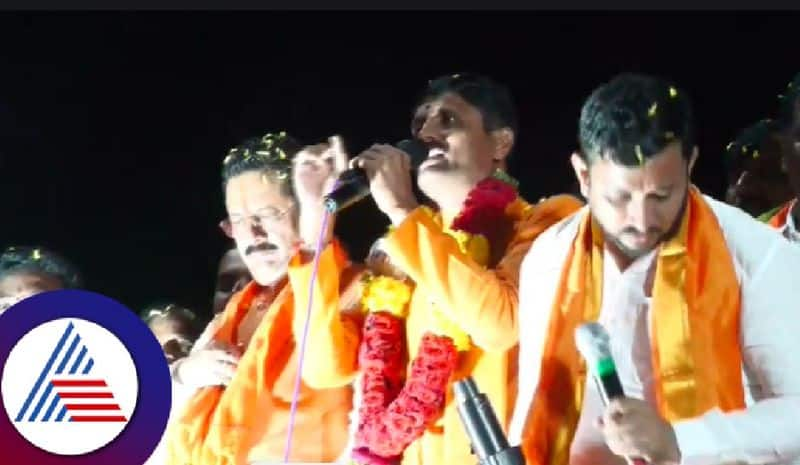 Case Against Andola Swamiji for Provocative speech at Shahapura in Yadgir grg  