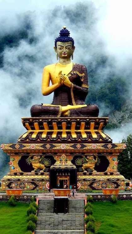 खाने के हैं शौकीन तो जरूर ट्राई करें Sikkim की ये 7 डिश