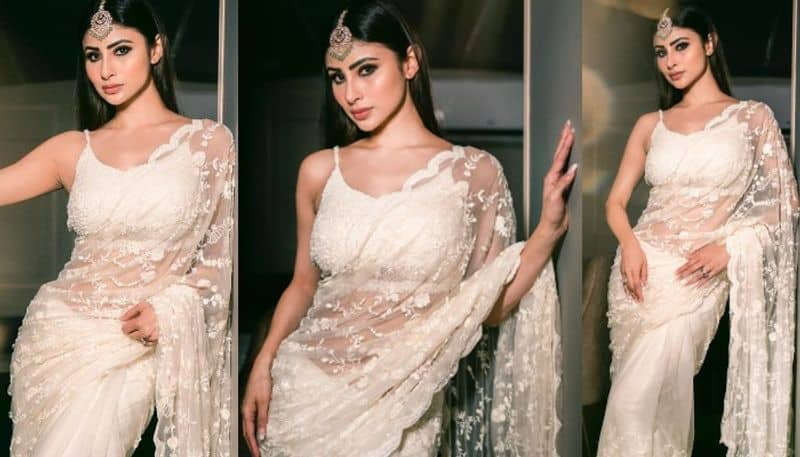 Mouni Roy looks beautiful in white Saree NSK 