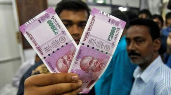 RBI told People still have Rs 2000 notes worth 6970 crore