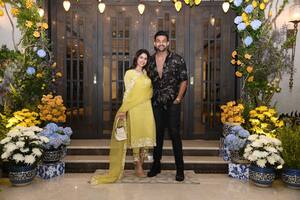 గ్రాండ్ గా వరుణ్ తేజ్ ప్రీ వెడ్డింగ్ సెలబ్రేషన్స్.. ఒక్కచోట చేరి మెగా ఫ్యామిలీ సందడి..       