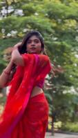 రెడ్ శారీలో పరువాల జడివానలా రీతూ చౌదరి.. జబర్దస్త్ పిల్ల రోజు రోజుకు సొగసు పెంచుతోందిగా 