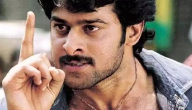 ప్రభాస్ ఫ్యాన్స్ కు గుడ్ న్యూస్.. రీరిలీజ్ కు ముస్తాబుతున్న ఛత్రపతి సినిమా..