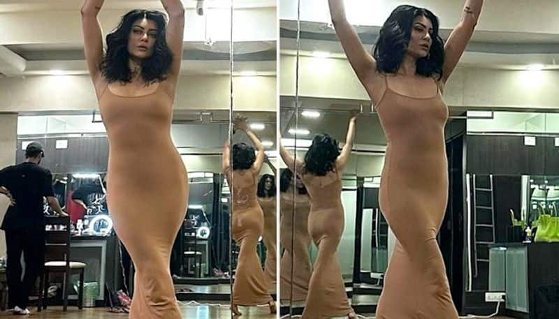 Hotness alert: Sushmita Sen shows off her stunning curves in nude long bodycon dress (Photos) RBA