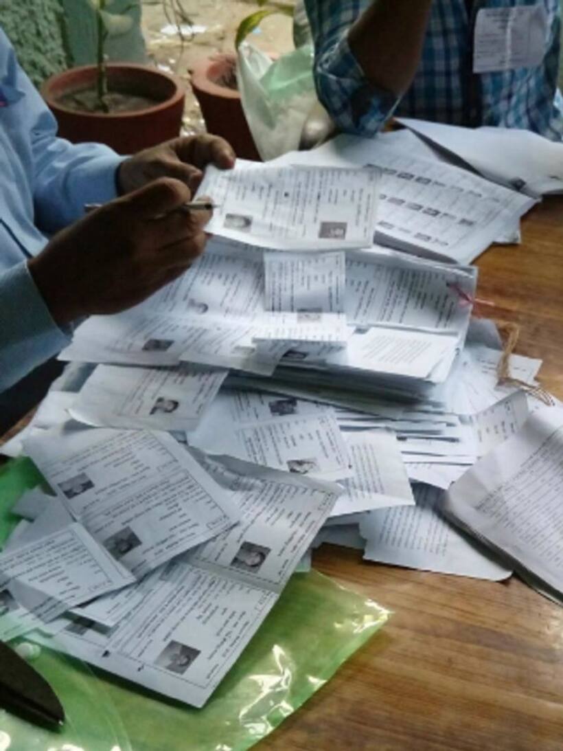 Telangana Assembly Elections 2023: పెద్ద ఎత్తున బెట్టింగ్, చేతులు మారుతున్న కోట్లు