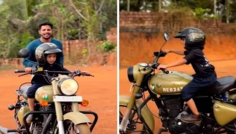 four year old in Royal Enfield Classic rlp