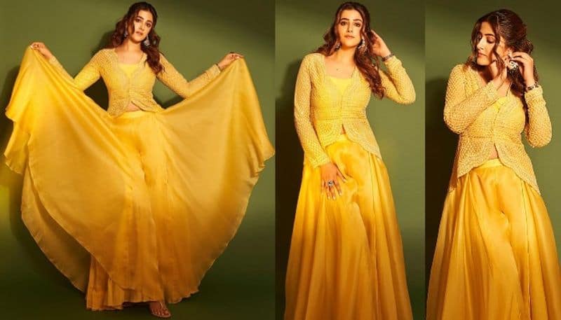 Nupur Sanon looks beautiful in Yellow dress NSK