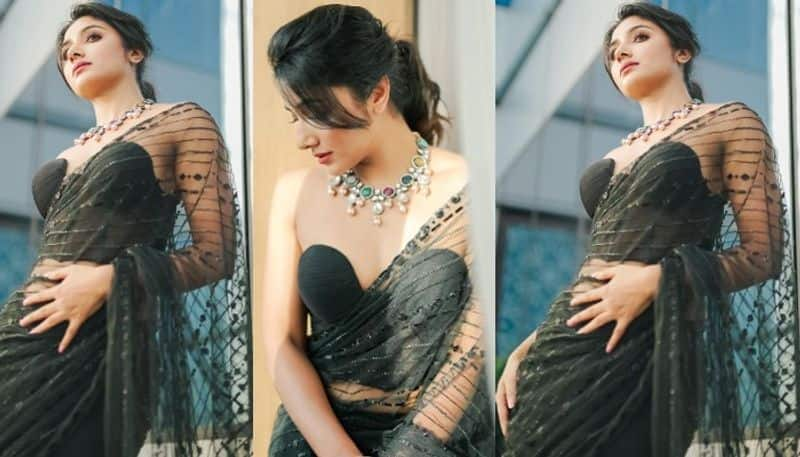 Mirna Menon looks beautiful in black Saree NSK 