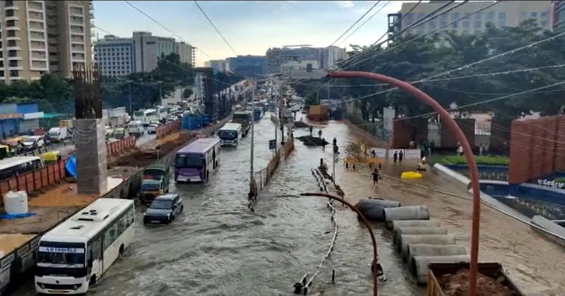 Roads in Bengaluru flooded due to rain grg 