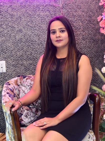 किराए का घर, पैदल सफर- आज खुद के घर और गाड़ी की मालिक है  Astha Singh