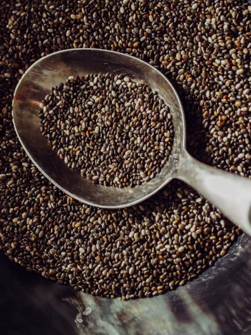 chia-seeds-health-benefits-of-eating gnr