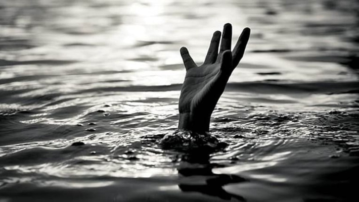 12 year old dies after slipping into canal search for other one boy in Idukki