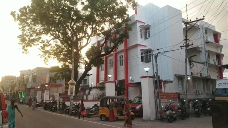 Officials raid Kanyakumari district post office following bomb threat vel