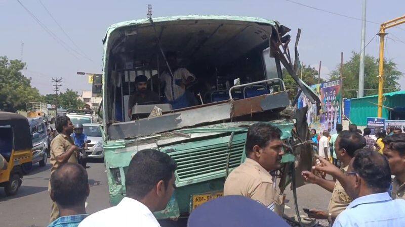 10 passengers injured while 2 government bus hit at palladam bus stand in tirupur district vel