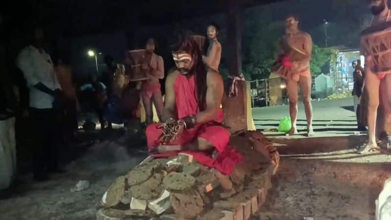 Aghoris performed special pooja sitting on the body of the deceased in Trichy vel